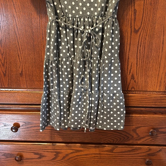V Neck Polka Dot Dress - Picture 2 of 6